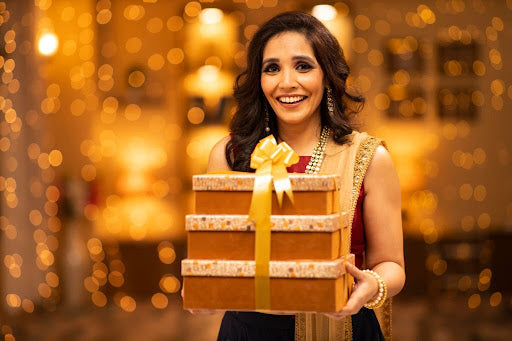 Traditional vs. Modern Diwali Gift Hampers – Which One Should You Choose in 2025?