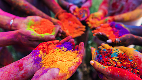 make your holi memorable with our amazing holi gifts