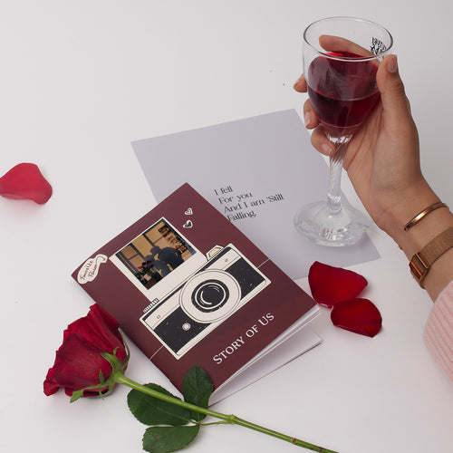 Love Scrapbook – Our Story in Pages