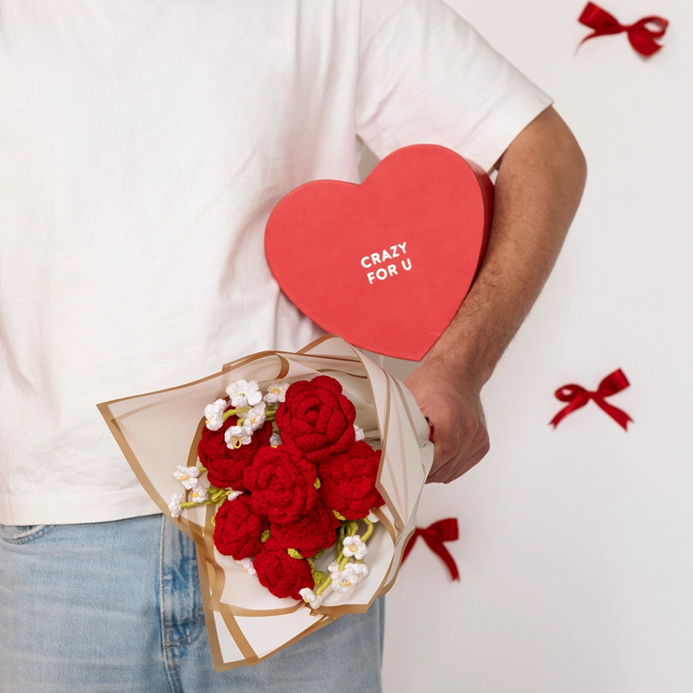 Red Rose Crochet Bouquet