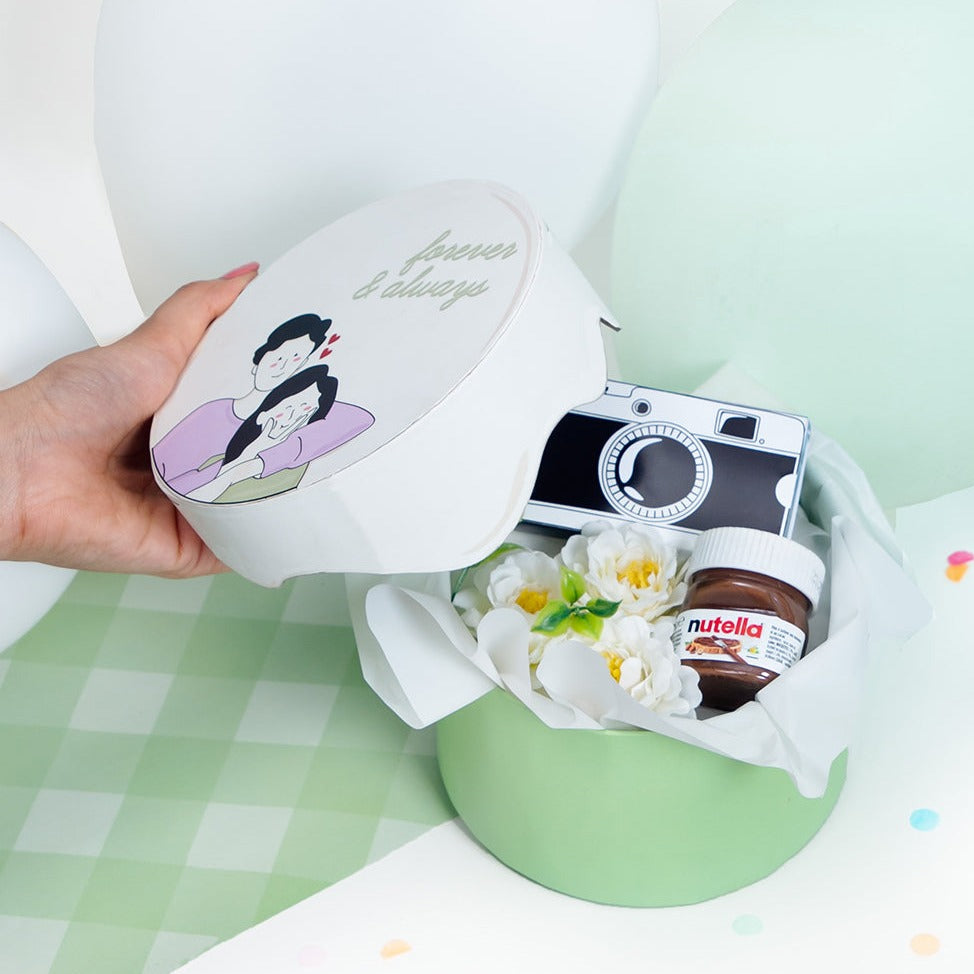 confetti-gifts-birthday-cake-hamper