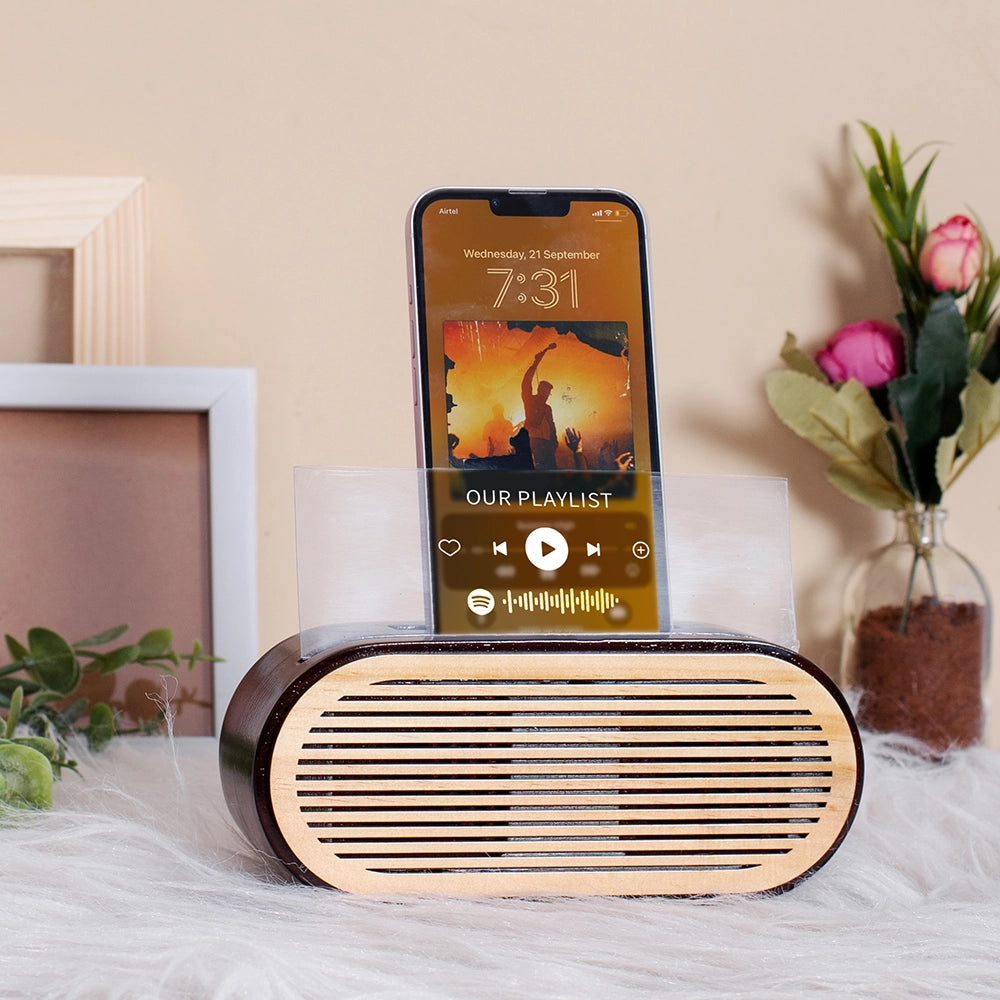 Wooden Mobile Sound Amplifier