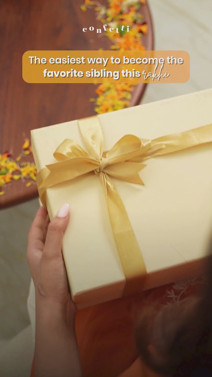 Charm & Fragrance Delight Box