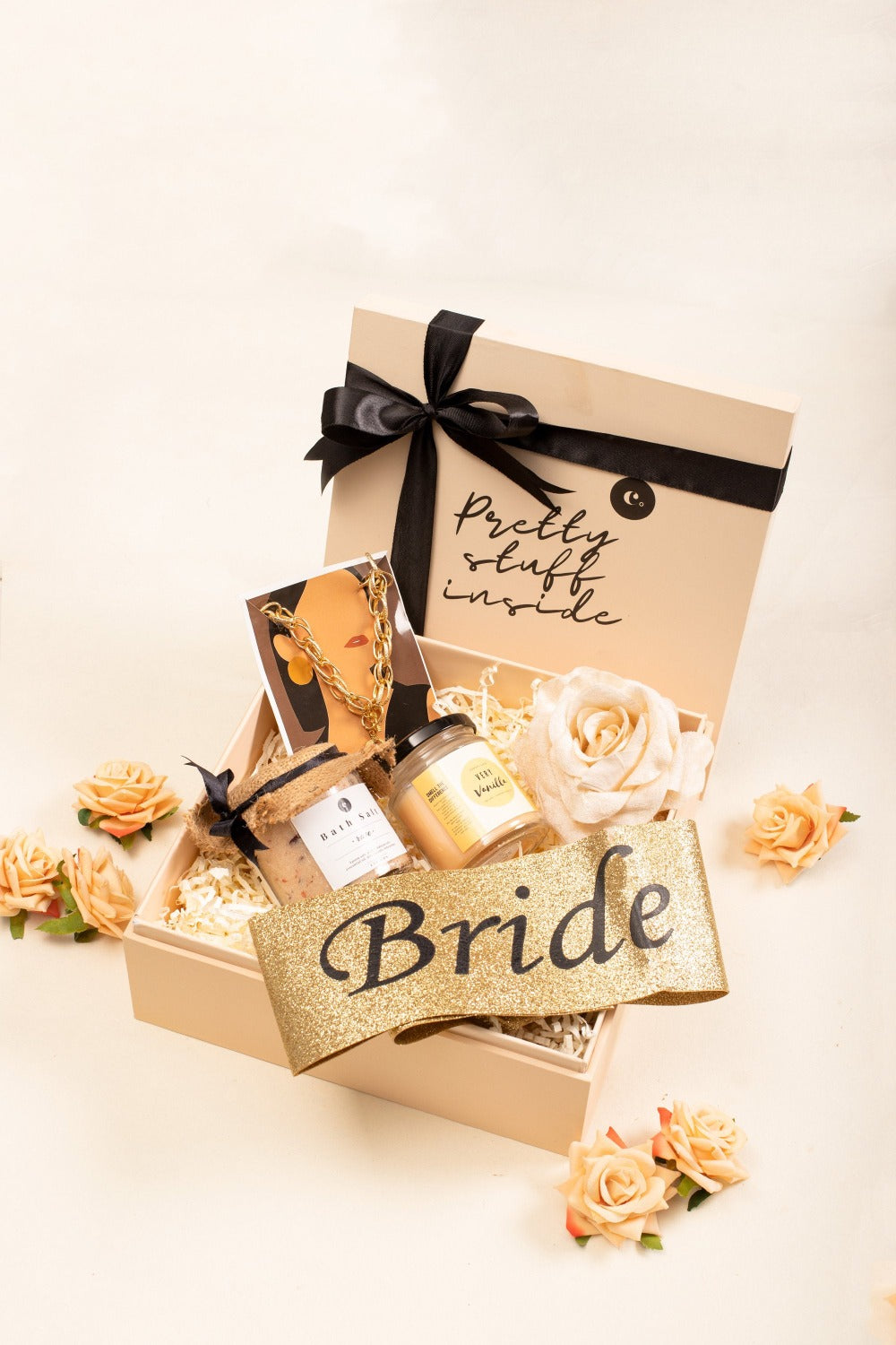 9 Super Thoughtful & Cute Gift Hamper Ideas for Your Bride-to-be