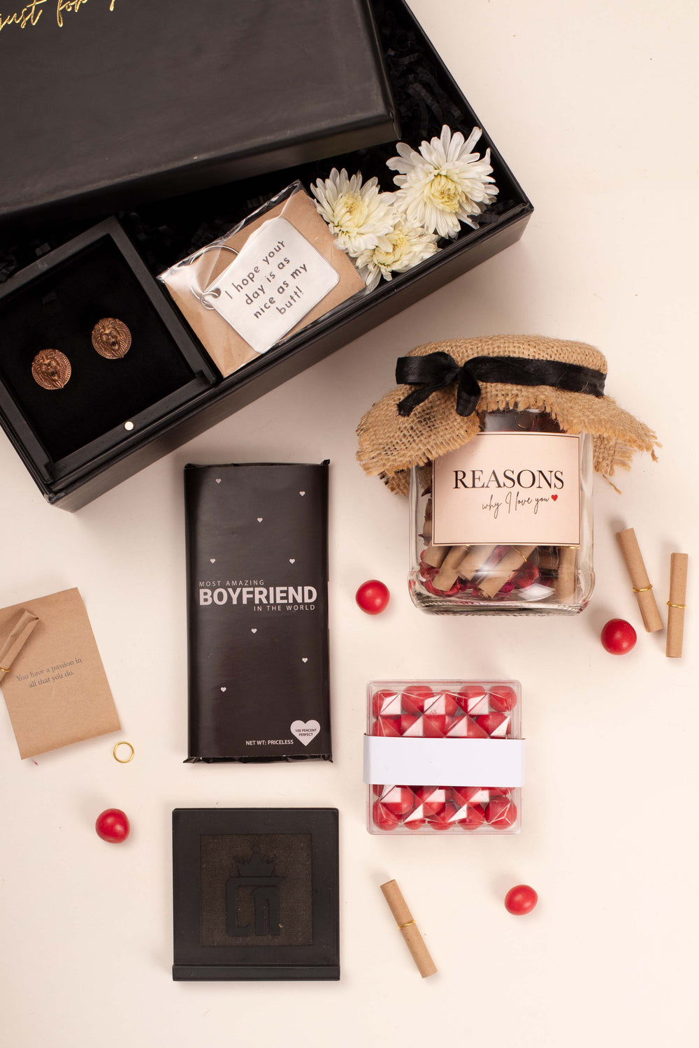 Gift Hampers For Boyfriend - Surprise Gifts For BF