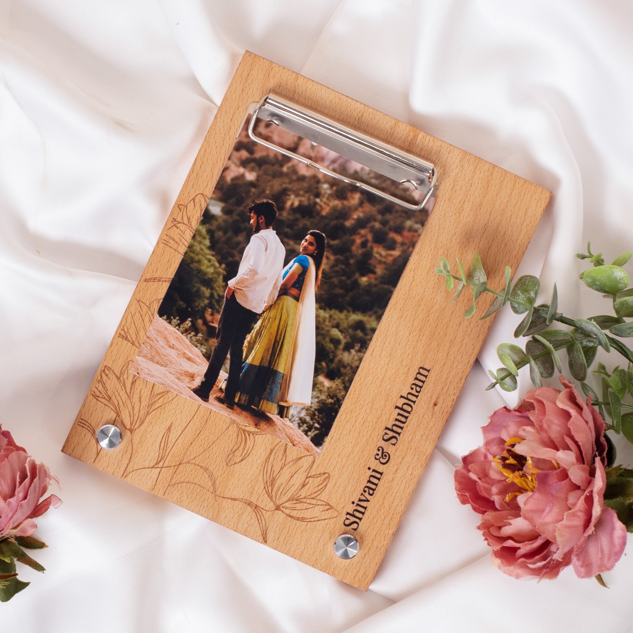 Personalized Wedding Photo Frame For Married Couple - Incredible Gifts